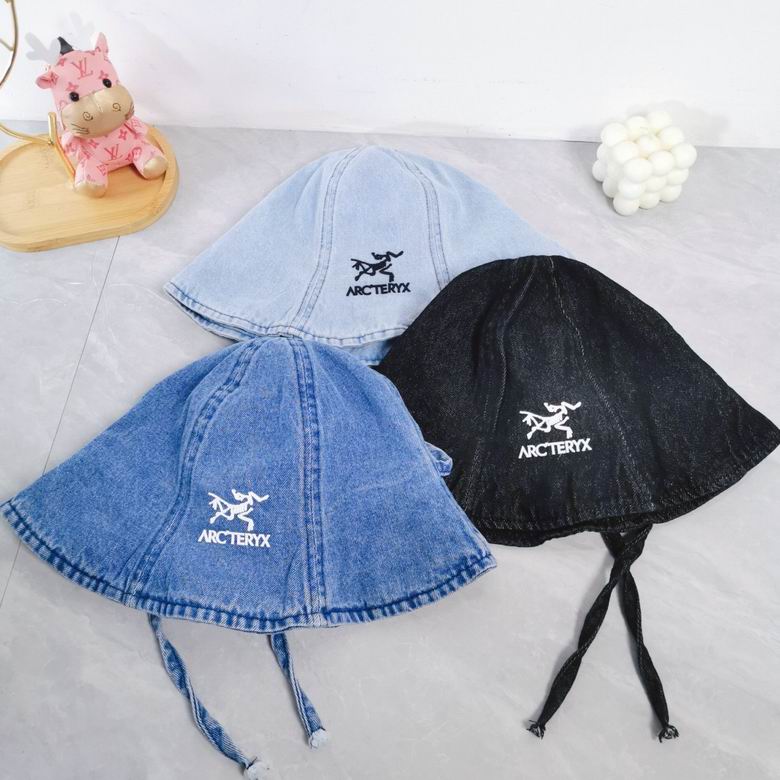 25 Arcteryx Hat 0817